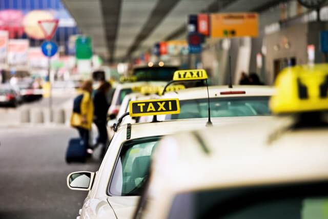 Flughafentransfer Taxi